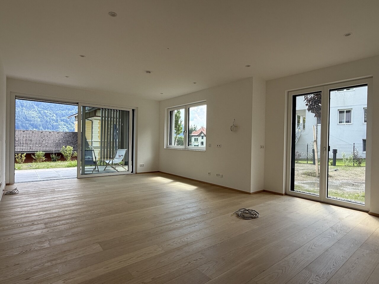 Direkt am Ossiacher See: Erstbezug-Traumwohnung mit eigenem Garten & Seezugang